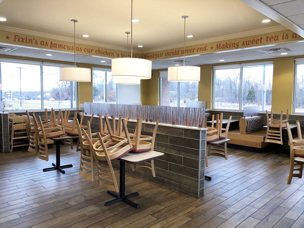 Freestanding Restaurant: 597 S Dixie Boulevard, Radcliff, KY 40160